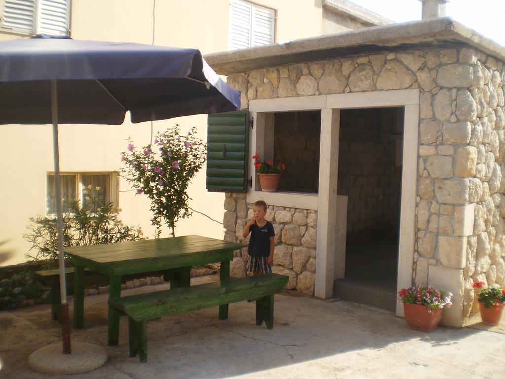 Apartments Vuk Posedarje Εξωτερικό φωτογραφία