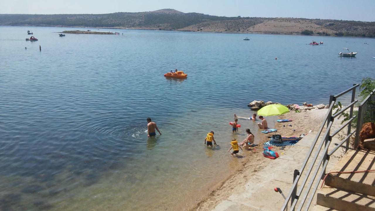 Apartments Vuk Posedarje Εξωτερικό φωτογραφία